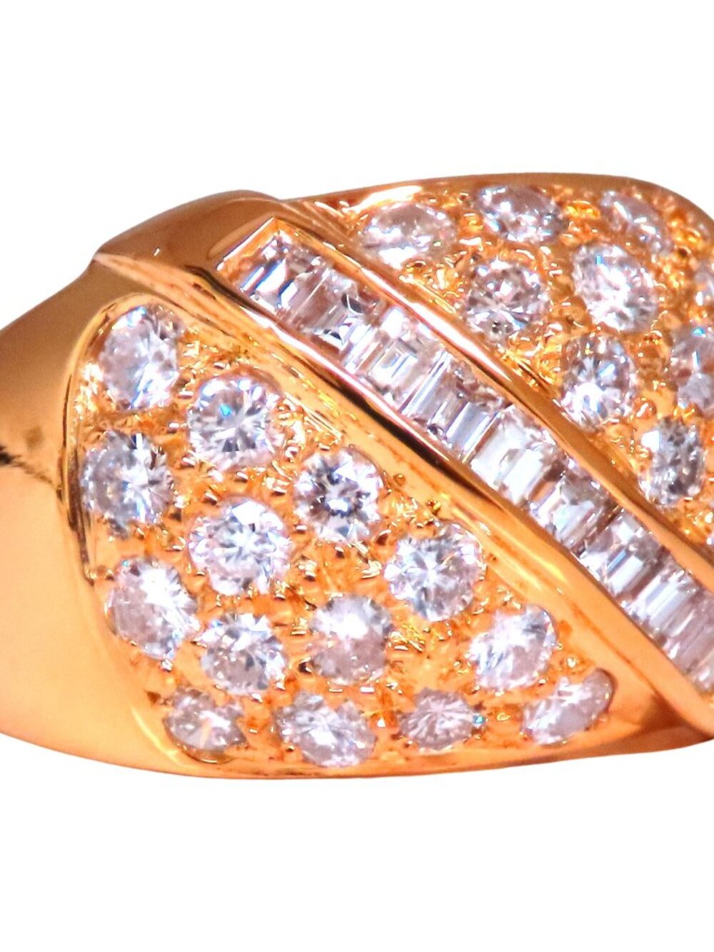 1.70ct Natural Diamonds Round & Baguette Dome Band 18kt gold 12419*